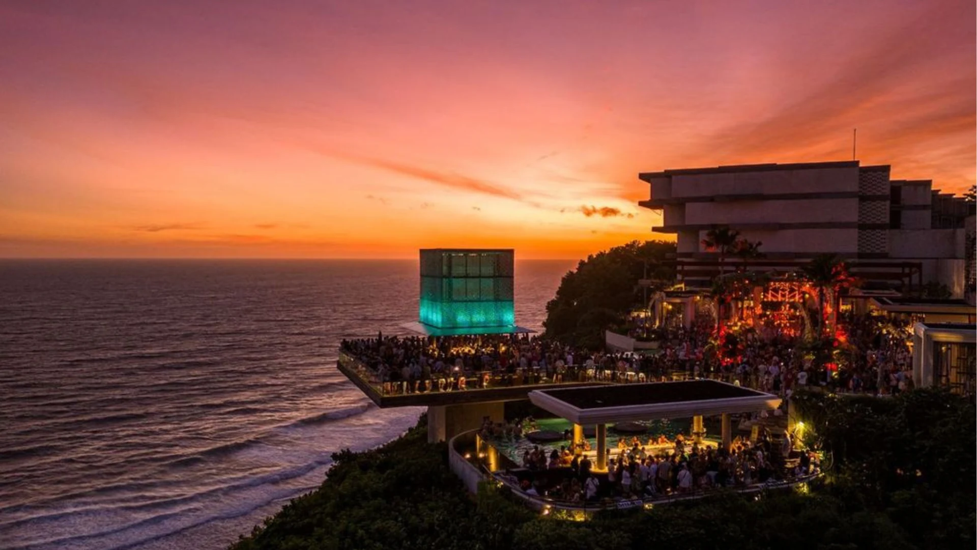 Savaya Bali beach club - 5 minutes from Nara Villas