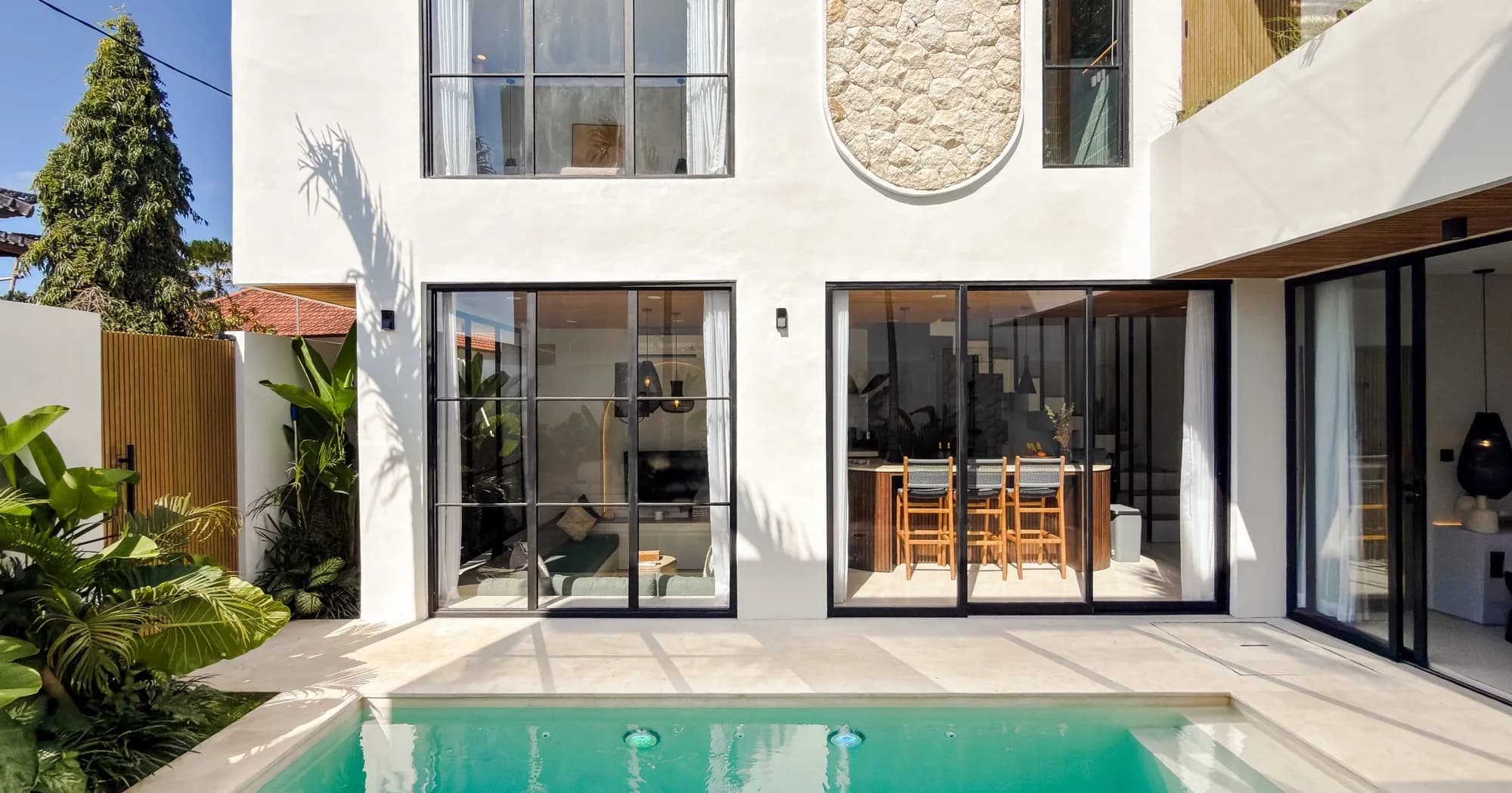 Solas Uluwatu - tropical Mediterranean villa in Uluwatu, Bali by Balitecture