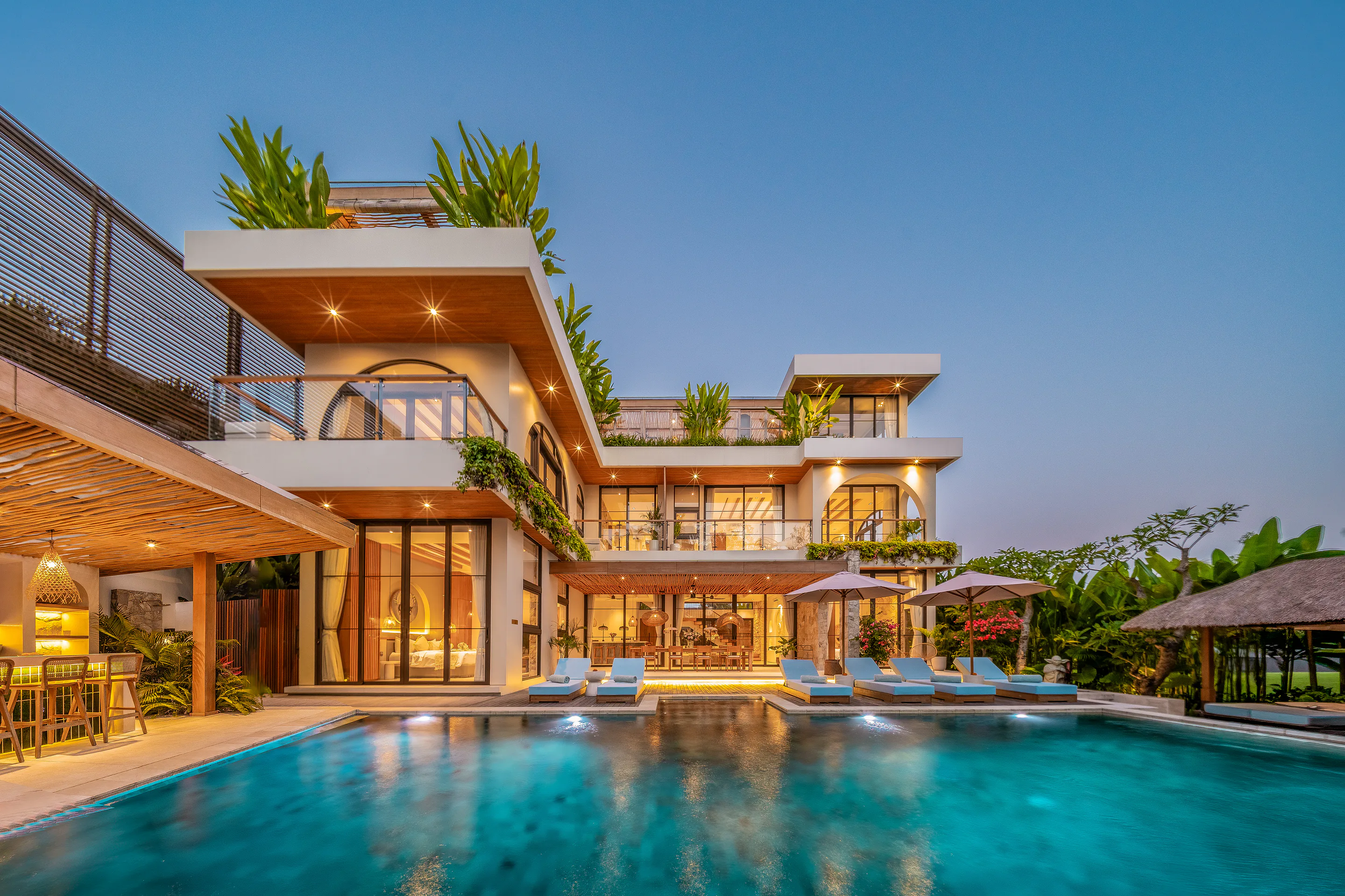 Villa Mandali - Modern Tropical villa by Balitecture