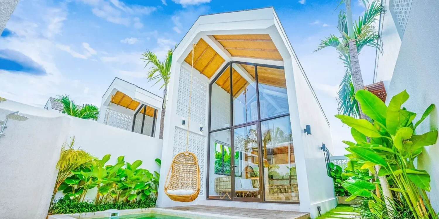 Villa The Hitam - Modern Tropical villa by Balitecture